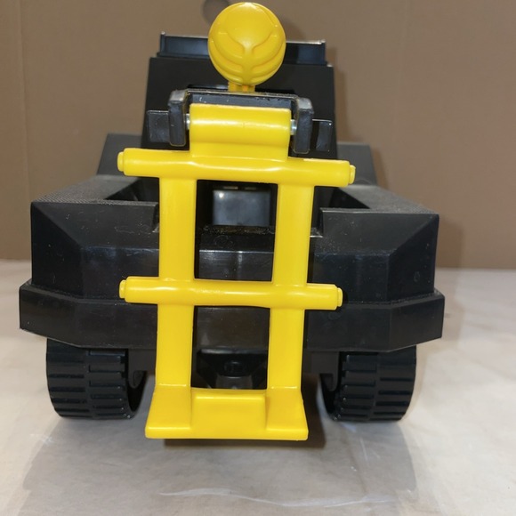 NICE 2020 Tonka Road Service Wrecker Tow Truck Yellow Metal & Plastic Toy - Picture 10 of 12